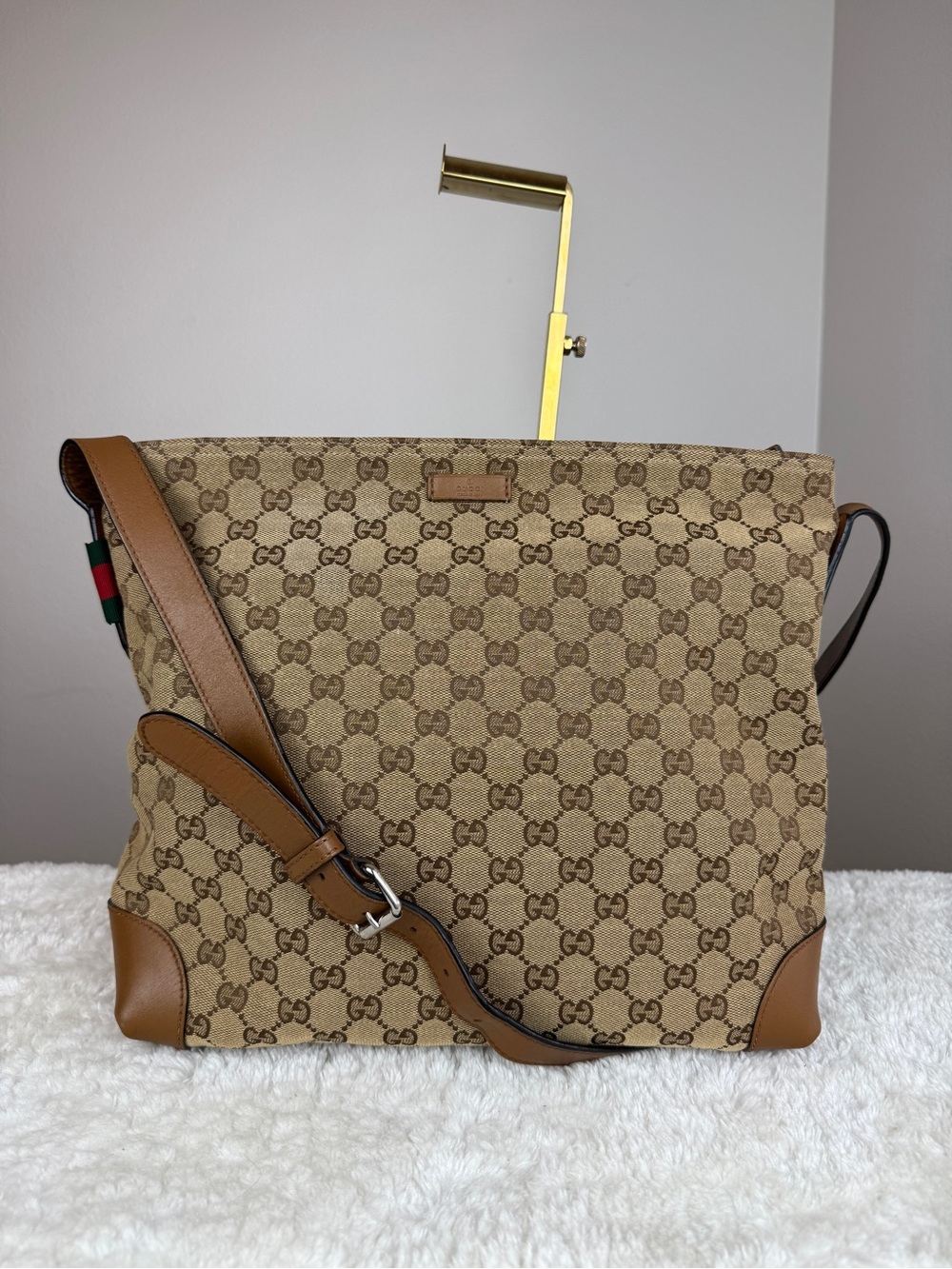 Gucci Beige & Brown GG Supreme Crossbody Shoulder Bag